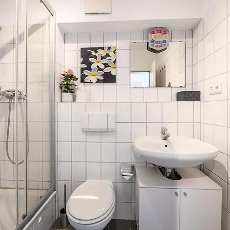 아파트 Helles Mit Parkplatz, Ruhig Und Zentrumsnah 마그데부르크