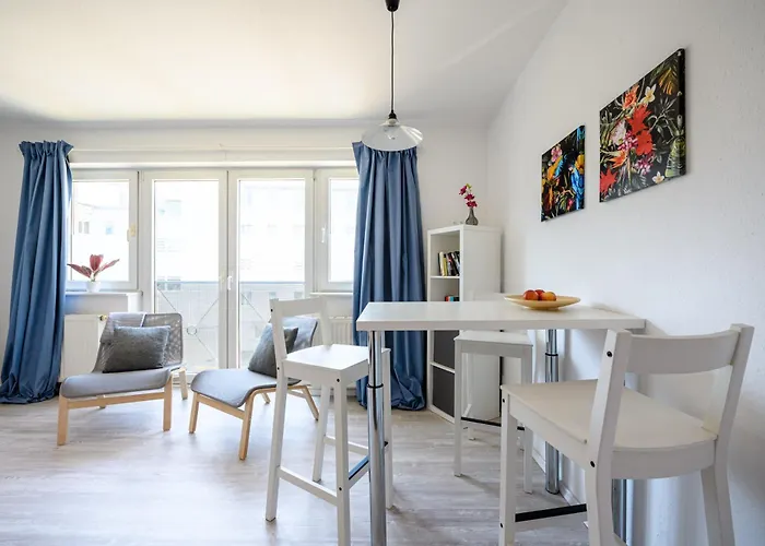 Helles Mit Parkplatz, Ruhig Und Zentrumsnah * Magdeburgo